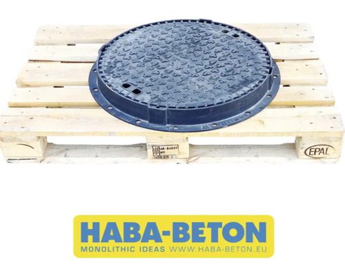 Gusseisen Schachtabdeckung auf Holzpalette