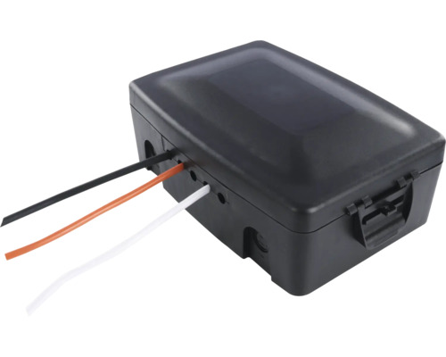 Verteilerdose mit Kabeln