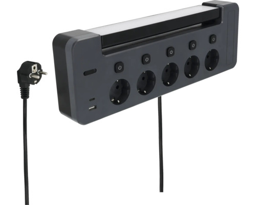 Mehrfachsteckdose mit fünf Steckdosen und USB-Anschlüssen