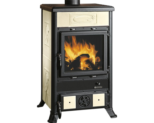 Kaminofen mit Flammen und Nordica Logo