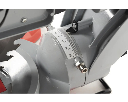 Gehrungseinstellung einer Säge im Detailansicht