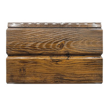Holzfassadenverkleidung mit Holzstruktur