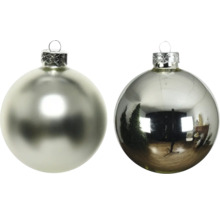 Zwei Christbaumkugeln