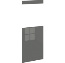 Küchenfront und zugehörige Blende