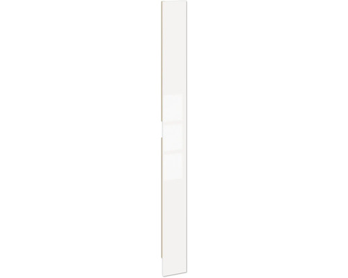 Weißer Küchen-Hochschrank mit mehreren Fächern