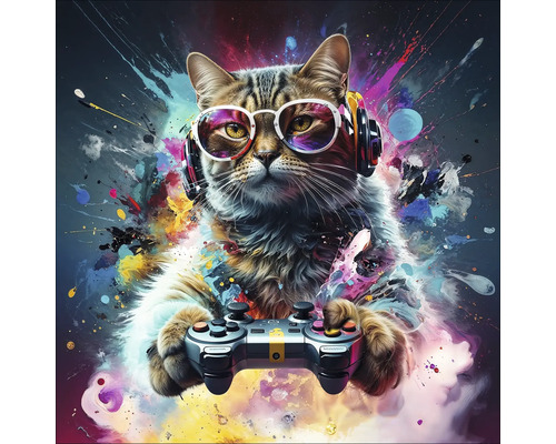 Katze mit Kopfhörern und Brille spielt Videospiele mit einem Controller