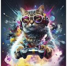 Katze mit Kopfhörern und Brille, die einen Controller hält