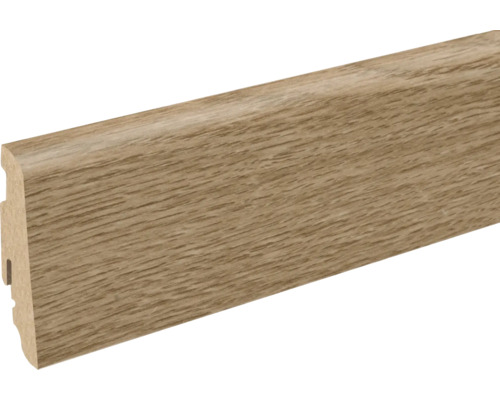 Fußleiste in Holzoptik