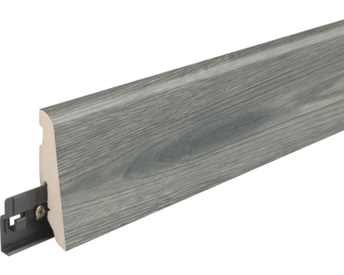 Sockelleiste mit Dekor und Befestigung