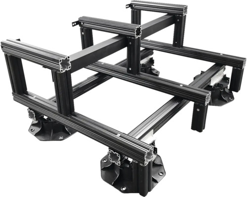Rahmenkonstruktion aus Aluminiumprofilen mit verstellbaren Füßen