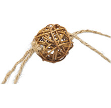 Dekokugel aus Rattan mit Schnur