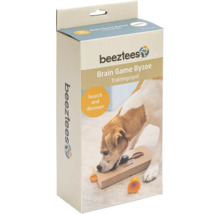 Beeztees Logo. Verpackung des Byzoe Intelligenzspielzeugs für Hunde.