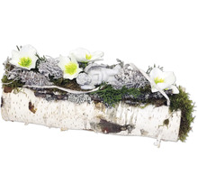 Dekoration mit Engel, Blumen und Baumrinde