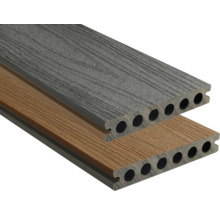 Zwei Terrassendielen mit Hohlkammerprofil