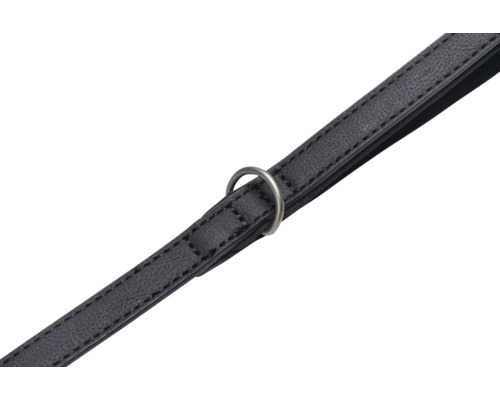 Schwarzer Trageriemen mit Metallring