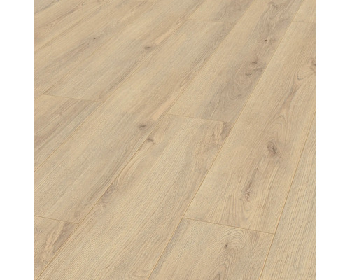 Swiss Krono Laminat Norfolk Eiche Landhausdiele 1375 x 188 x 12 mm Verlegte Laminatboden-Paneele mit Holzstruktur