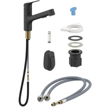 Küchenarmatur mit Zubehör für die Installation