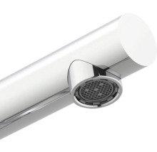 Detailaufnahme eines Wasserhahn-Auslaufs