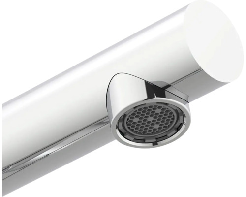 Detailaufnahme eines Wasserhahn-Auslaufs