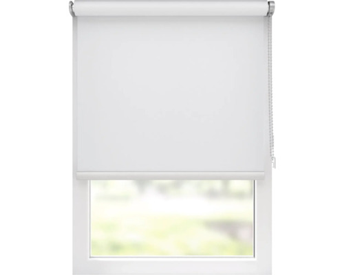 Weißes Rollo am Fenster zur Lichtregulierung