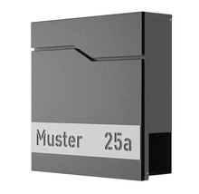 Briefkasten mit Namensschild