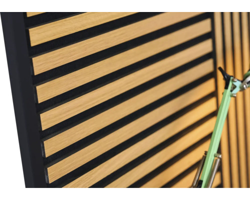 Akustikpaneel mit Holzlamellen