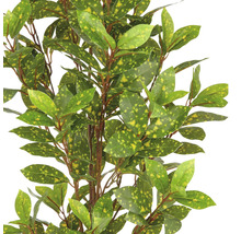 Künstlicher Strauch mit Blättern