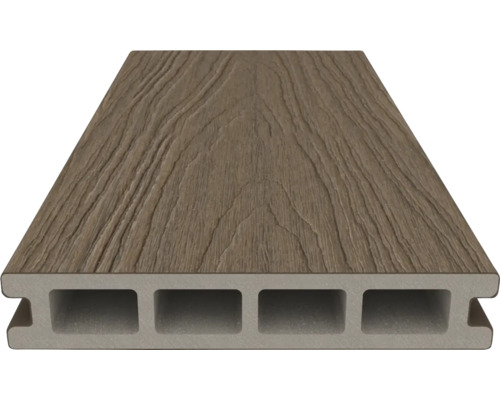 Terrassendiele aus Holzverbundwerkstoff mit Hohlkammerprofil