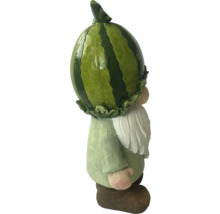 Gartenzwerg mit Wassermelonen-Mütze