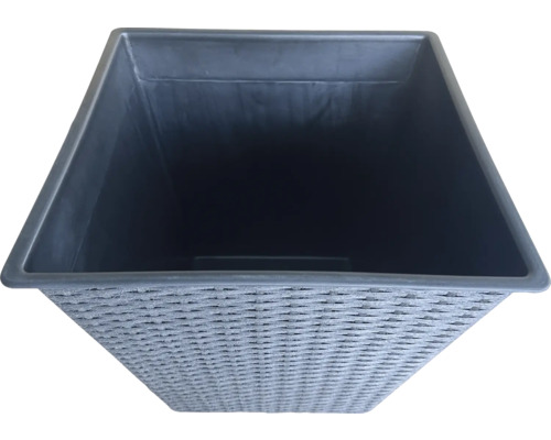 Rechteckiger Pflanzkübel mit Rattanstruktur