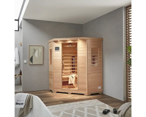 Ecksauna aus Holz mit Glastür in Badezimmer