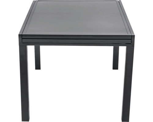 Quadratischer Tisch mit vier Beinen