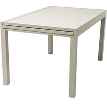 Rechteckiger Gartentisch mit vier Beinen