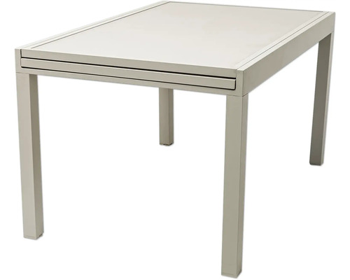 Rechteckiger Gartentisch mit vier Beinen