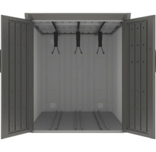 Offener Geräteschuppen mit Haken für Gartengeräte