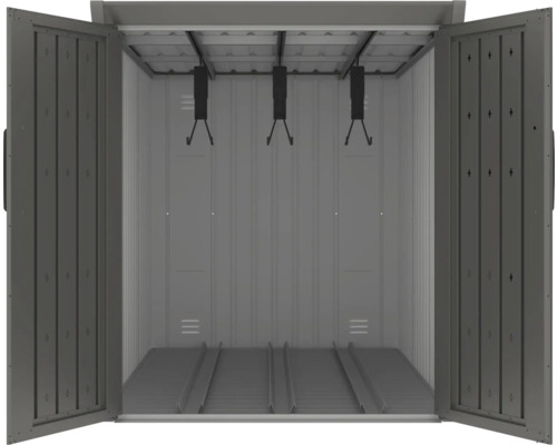 Offener Geräteschuppen mit Haken für Gartengeräte