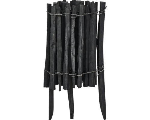 Dekorative Holzkohle-Umrandung mit Draht verbunden