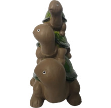 Dekorative Gartenfigur: Drei aufeinander gestapelte Schildkröten