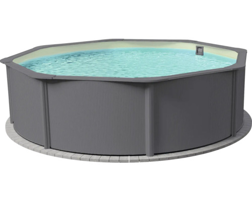 Aufstellpool mit Wasser gefüllt