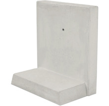 Betonwinkelstütze zur Abstützung von Erdwänden oder zur Gestaltung von Geländeübergängen.