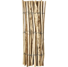 Sichtschutzzaun aus Haselnussholz