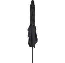 Zusammengebundener Sonnenschirm