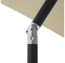 Detailansicht eines Sonnenschirms mit schwarzem Mast und silberfarbenem Gelenk
