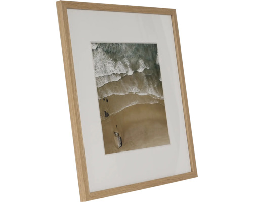 Bilderrahmen mit Passepartout und einem Foto von Strand und Meer