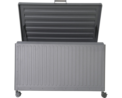 Geöffnete graue Gerätebox mit Rädern