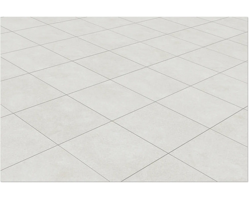 Fliesenboden mit quadratischen, hellen Fliesen und Fugen