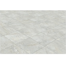 Verlegung von Bodenfliesen mit Marmoroptik