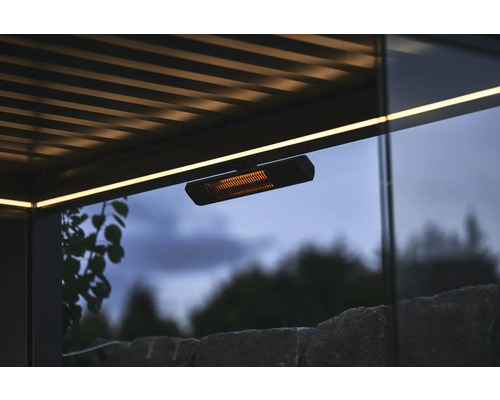 Terrassenheizer zur Wandmontage unter einem Dach