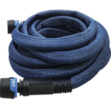 Aufgerollter flexibler Textilschlauch mit Kupplungssystem