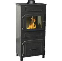 Kaminofen mit Sichtfenster und Brennkammer